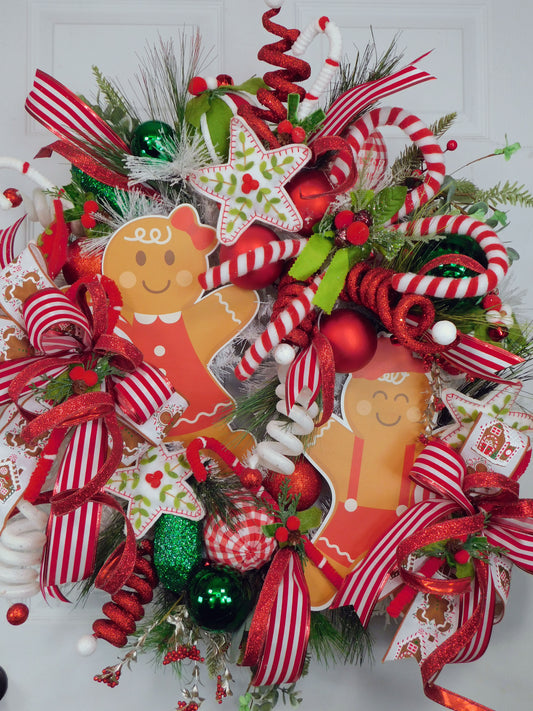 Large Holiday Gingerbread Wreath with BowBacker – Festive Gingerbread Boy & Girl