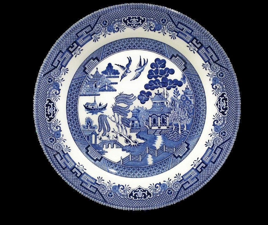 Set of 4 Vintage Churchill Blue Willow Dinner Plates - 10.25" Staffordshire England - Classic Oriental Scene Design