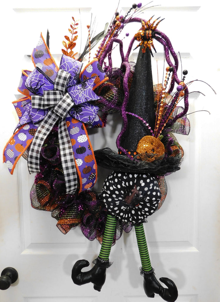 Deco Mesh Witch Wreath – MilandDil Designs